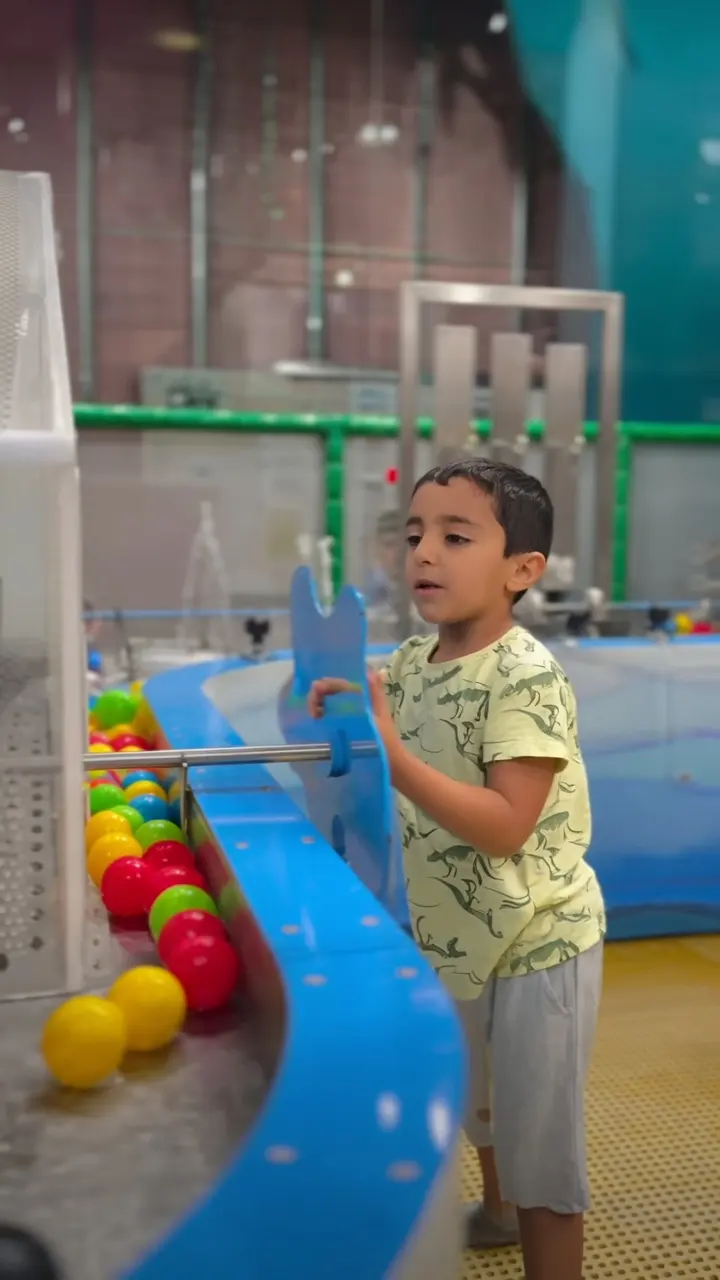 Children playing at the Hamleys Play water zone